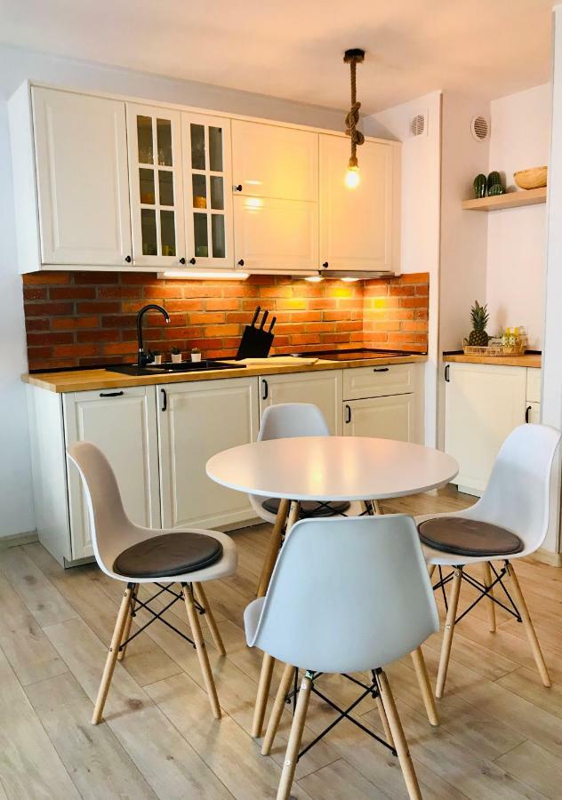 Pineapple Apartment Kolobrzeg Ngoại thất bức ảnh